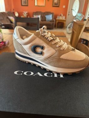 NEW Coach Chalk & Midnight Navy Runner Sneaker Box Label